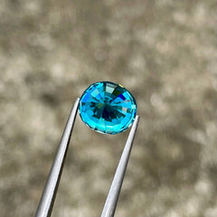 4.88 Carats Tiffany Blue Zircon Stone