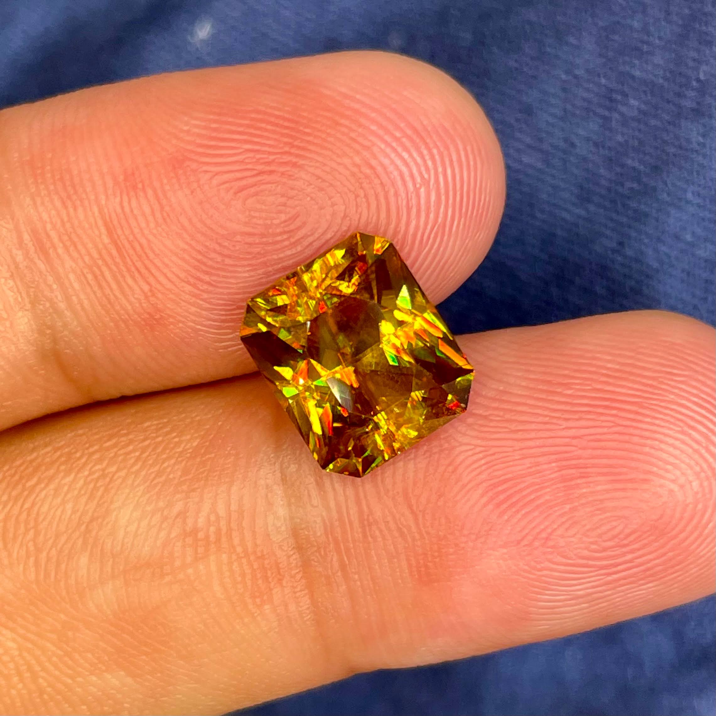 5.31 Carats Fine Quality Sphene Stone