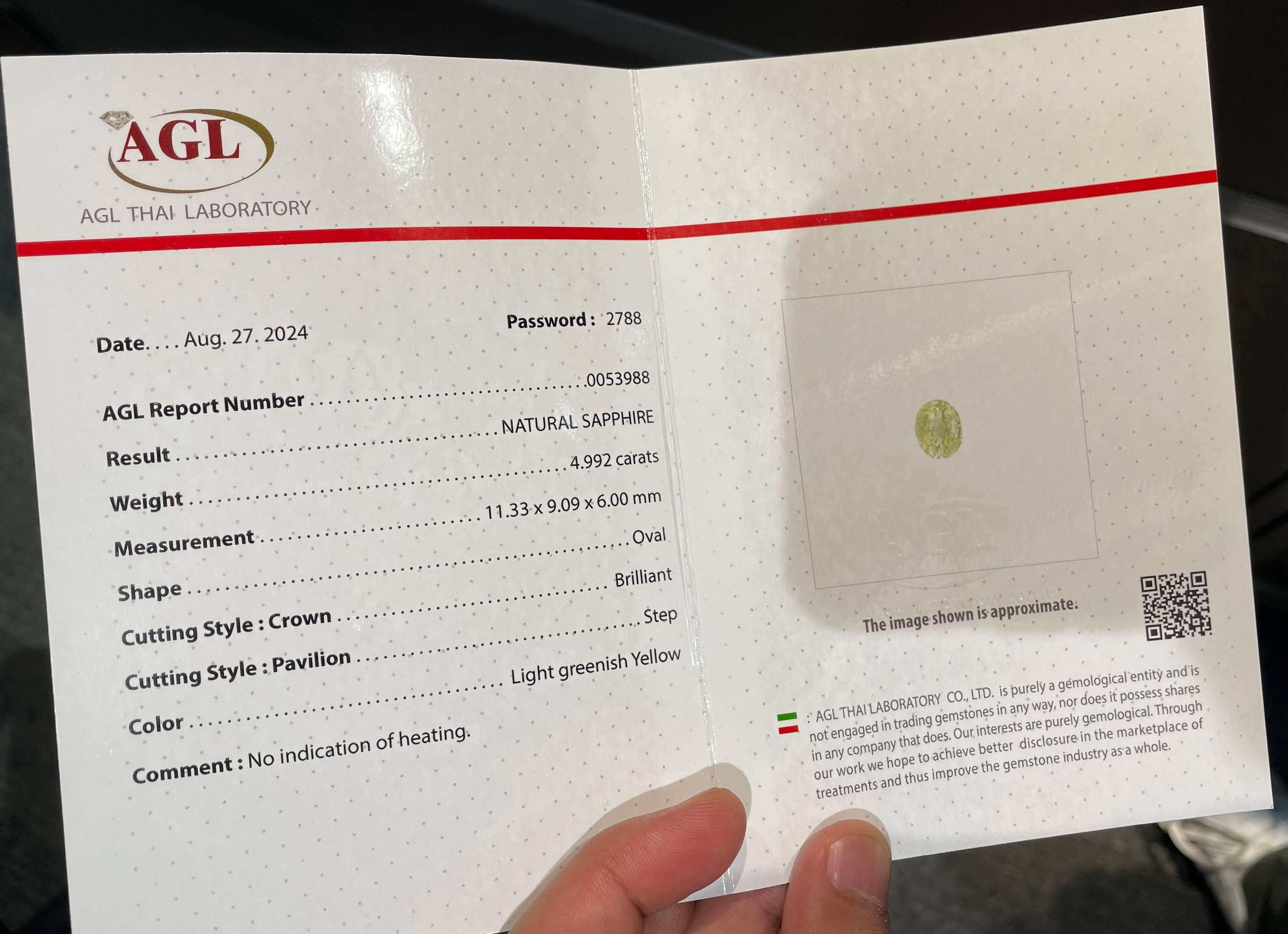 4.99 Carats Certified Yellow Sapphire