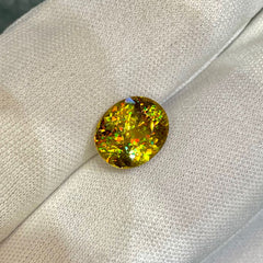 4.80 Carats Fire Luster Sphene Stone