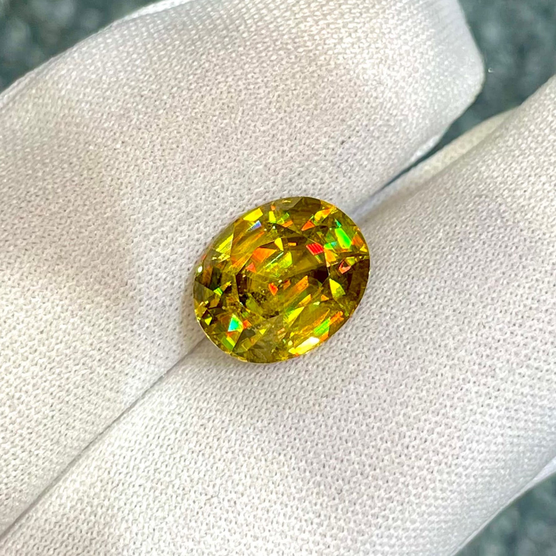 5.80 Carats Fire Effect Sphene Stone