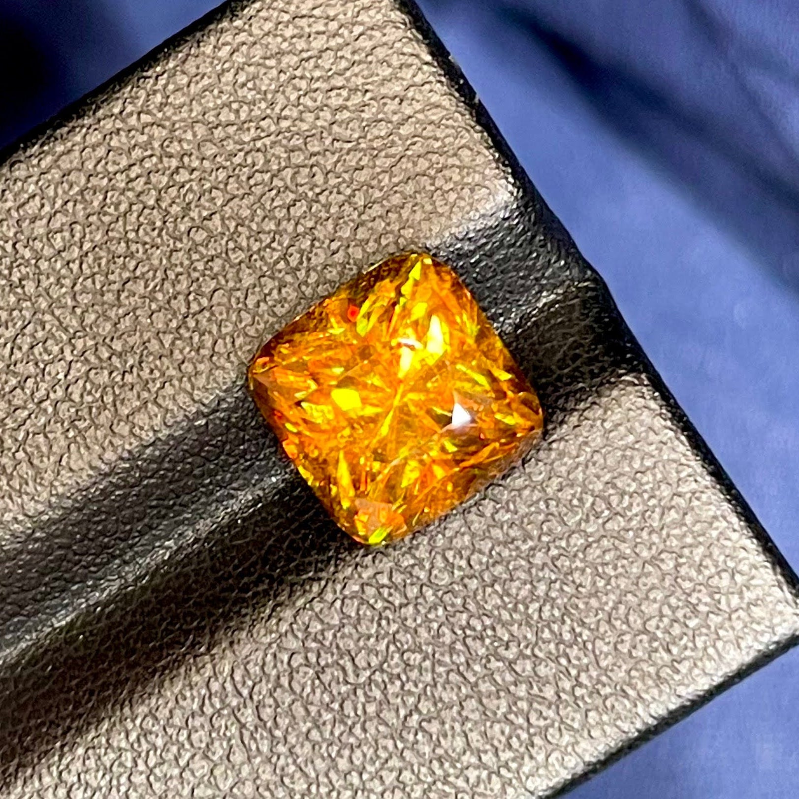 5.00 Carats Fire Effect Sphene Stone