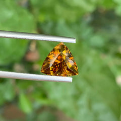 3.00 carats Fine Quality Sphene Stone