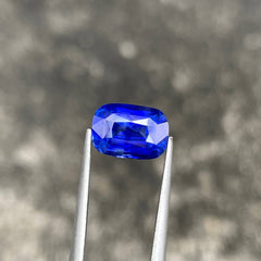 3.53 Carats Fine Blue Sapphire