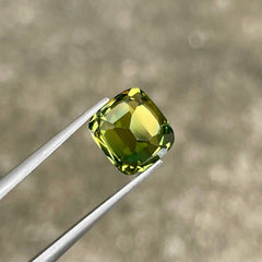 4.75 Carat Bi Color Parti Sapphire