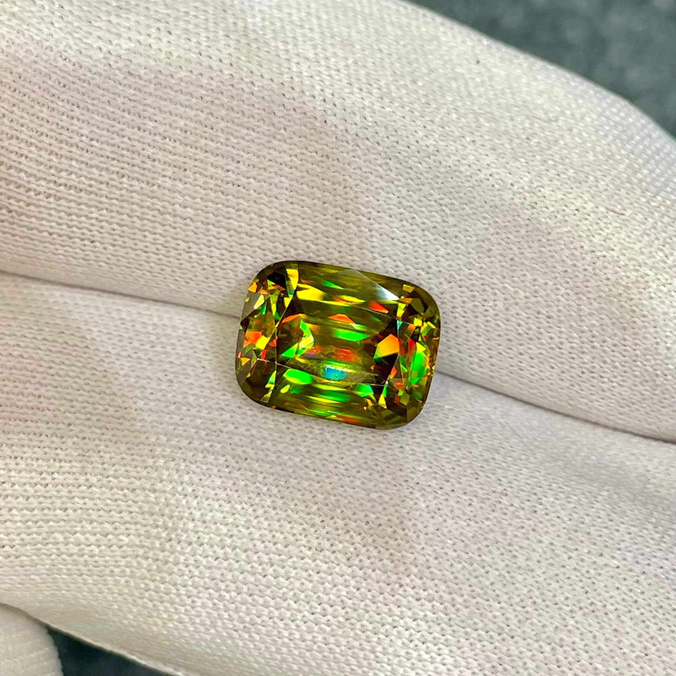 5.99 Carats Natural Sphene Gemstone