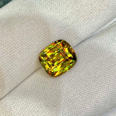 5.52 Carat Fine Quality Sphene Stone