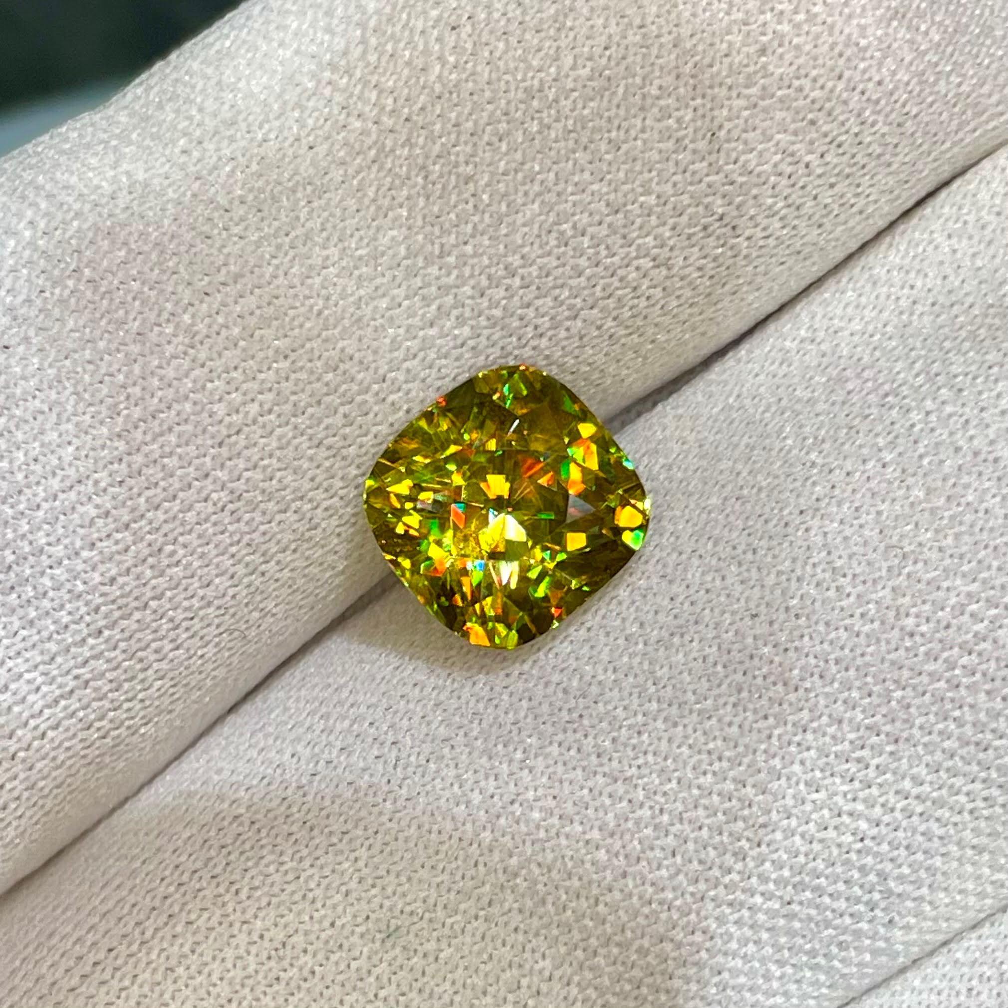  4.45 Carat Fine Quality Sphene Stone
