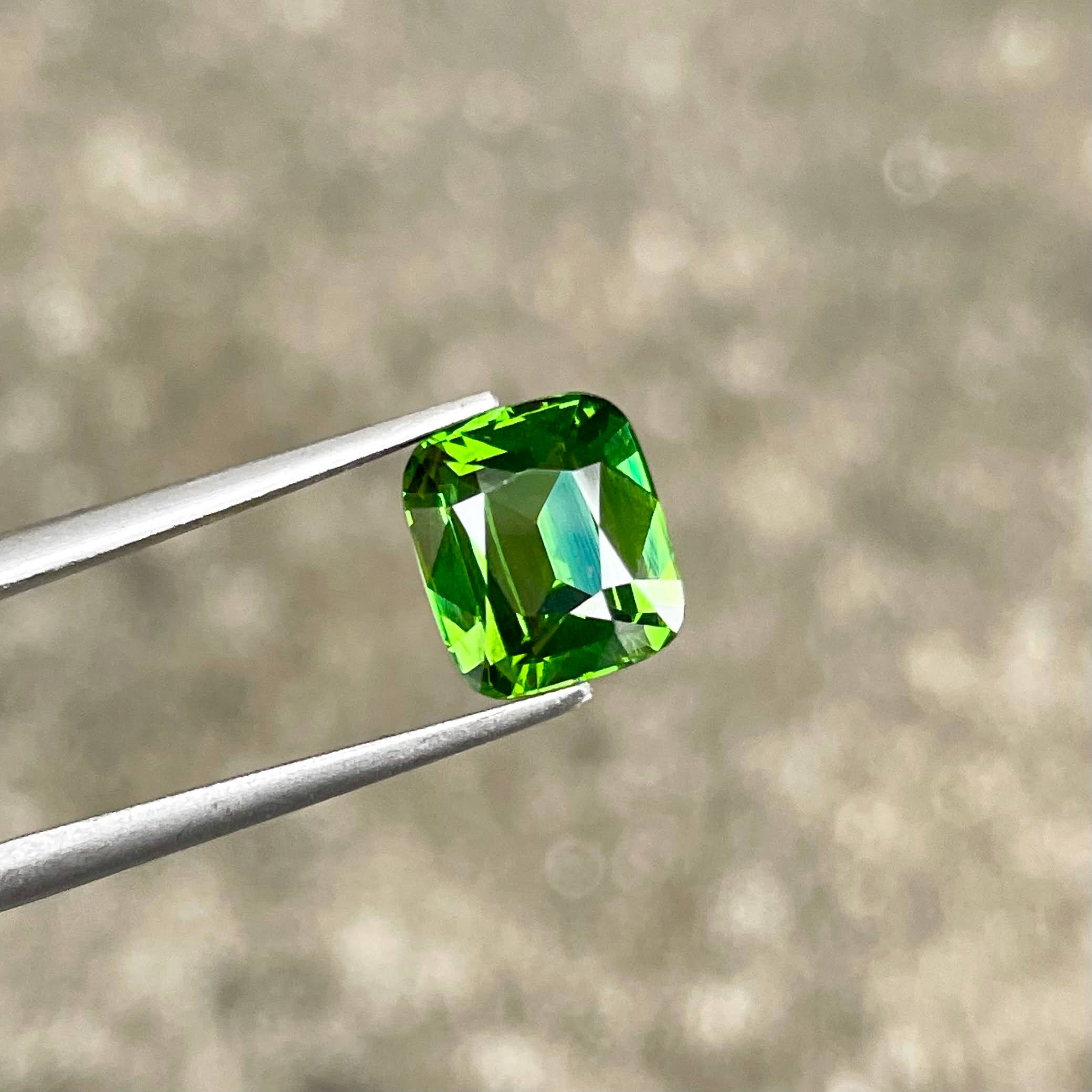 3.38 Carats Fine Quality Green Zircon