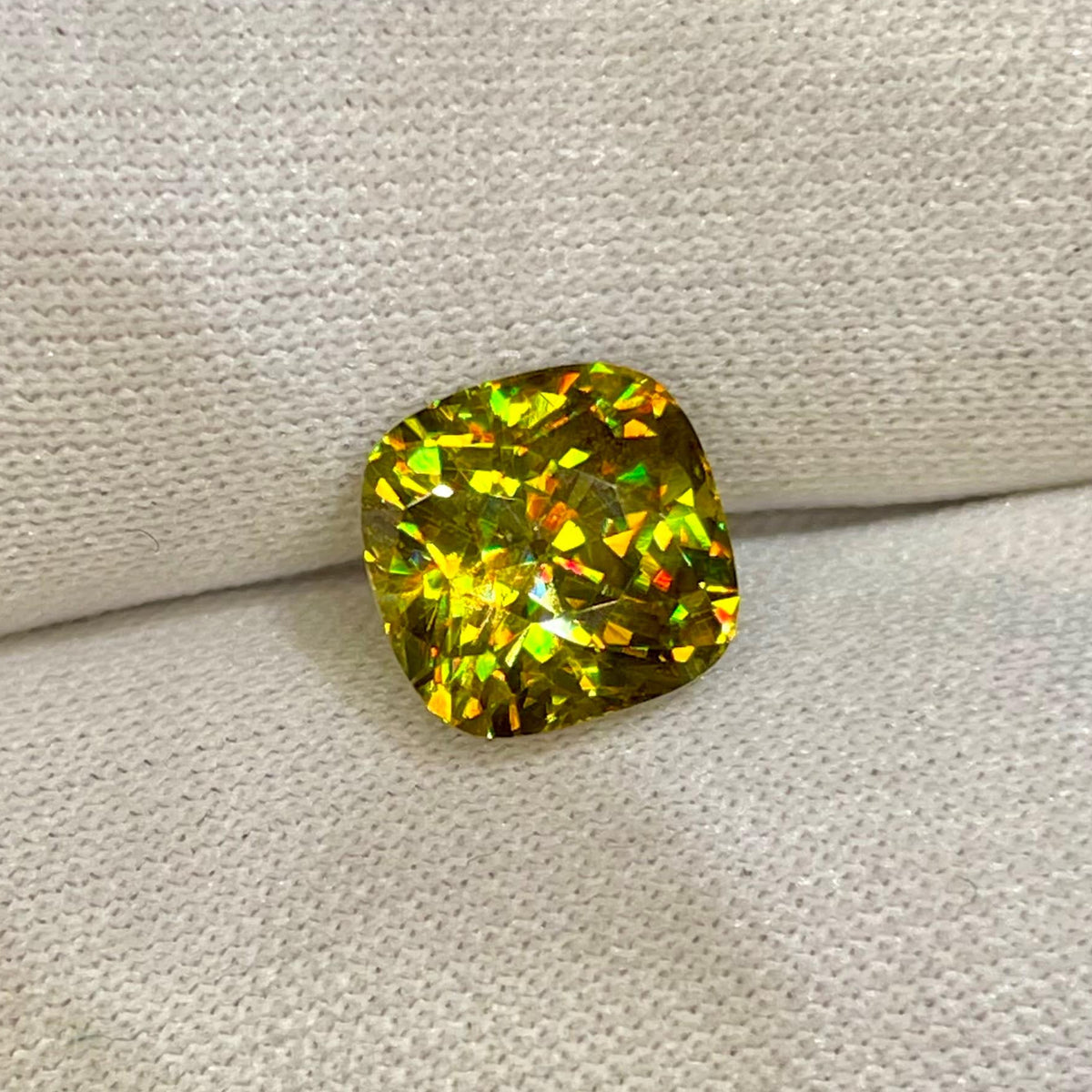  4.45 Carat Fine Quality Sphene Stone