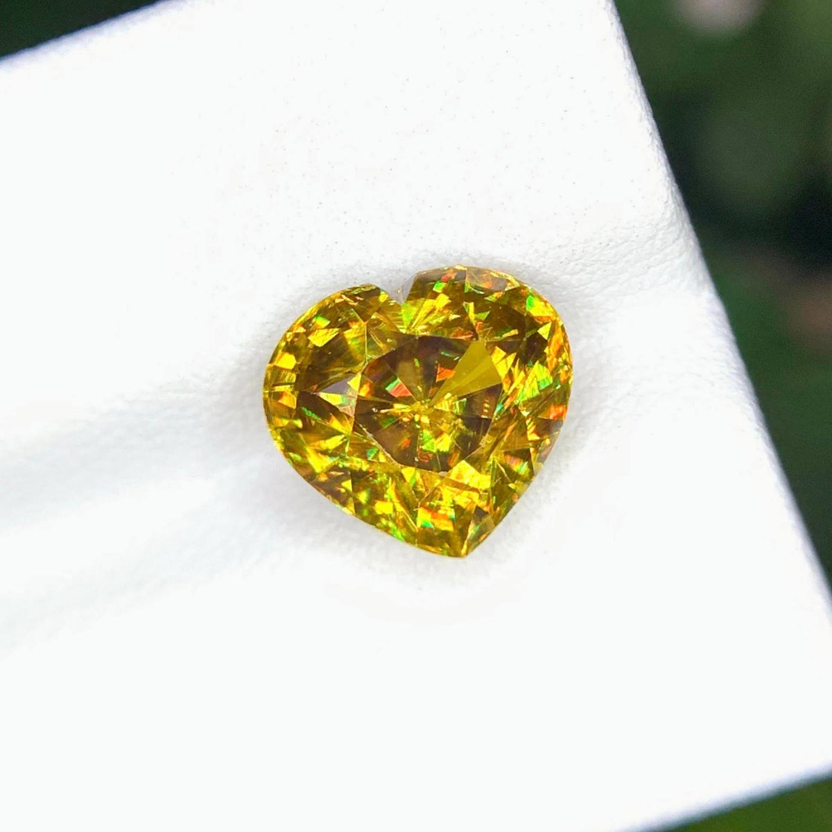 4.80 Carats Heart Cut Golden Sphene