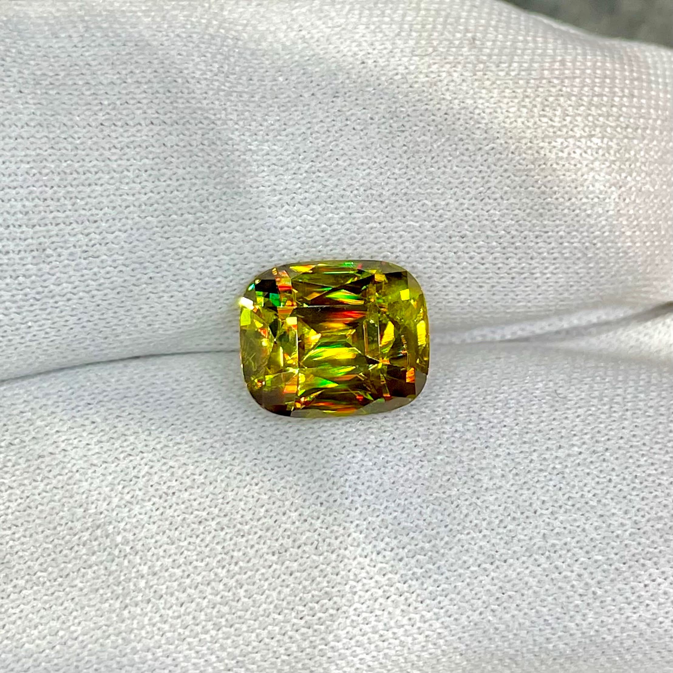 5.35 Carat Fine Quality Sphene Stone