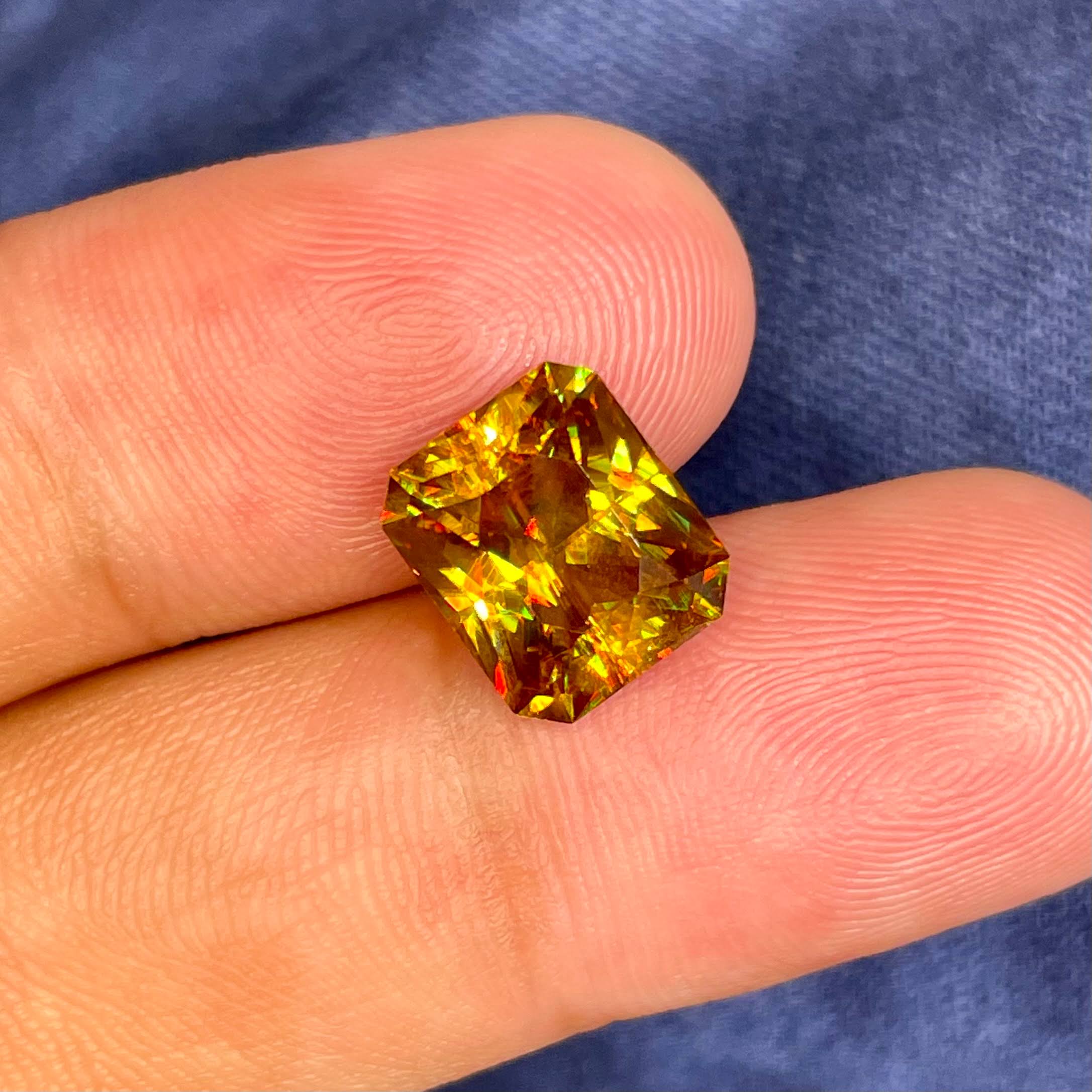 5.31 Carats Fine Quality Sphene Stone