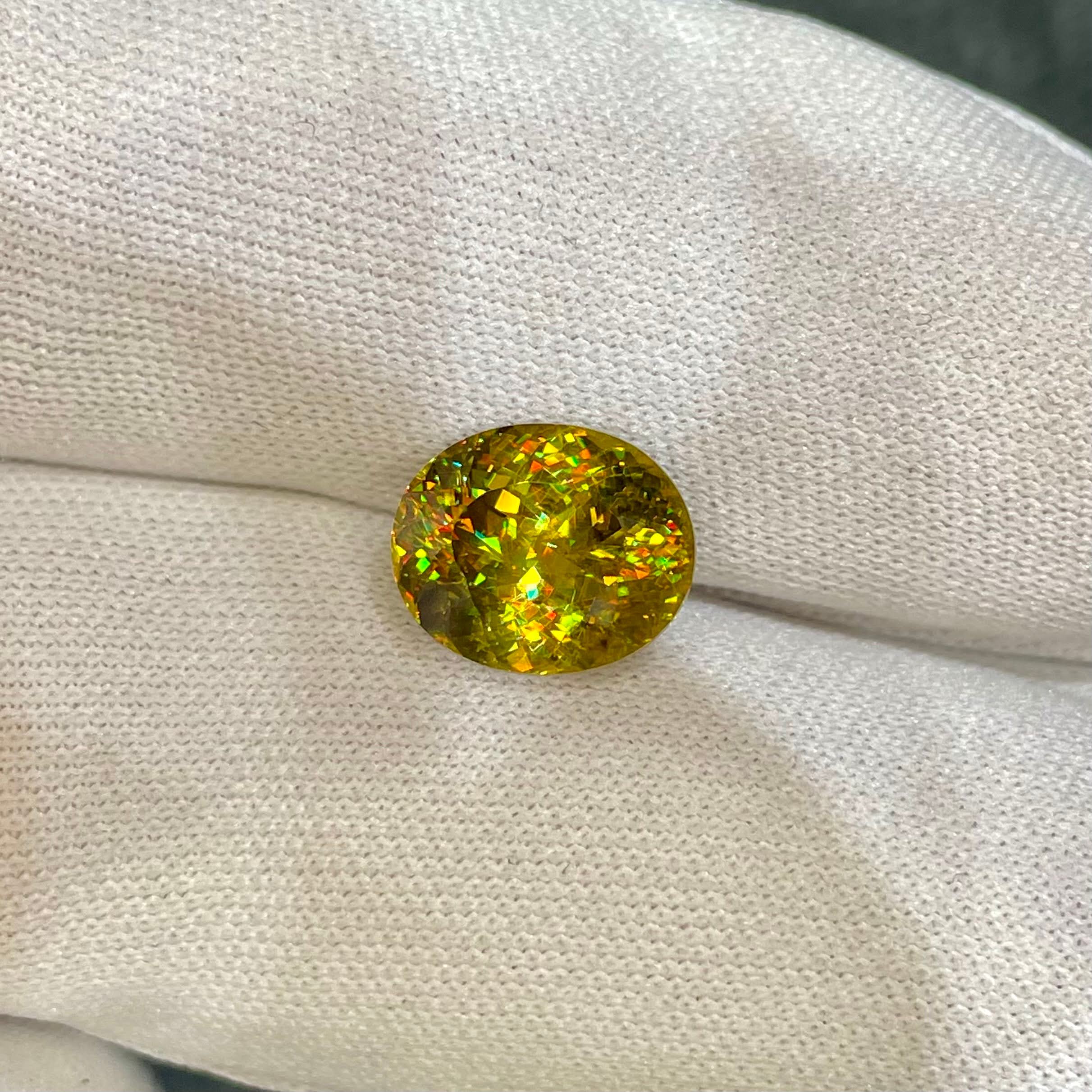 4.80 Carats Fire Luster Sphene Stone