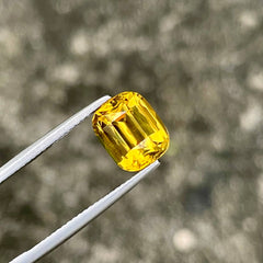 5.38 carats Fine Quality Yellow Zircon